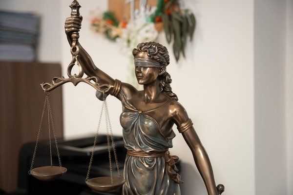Commissaire de justice : votre soutien dans les situations difficiles